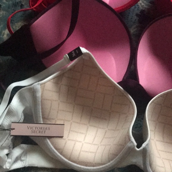 Victoria's Secret 6 Bra Bundle - Picture 3 of 4